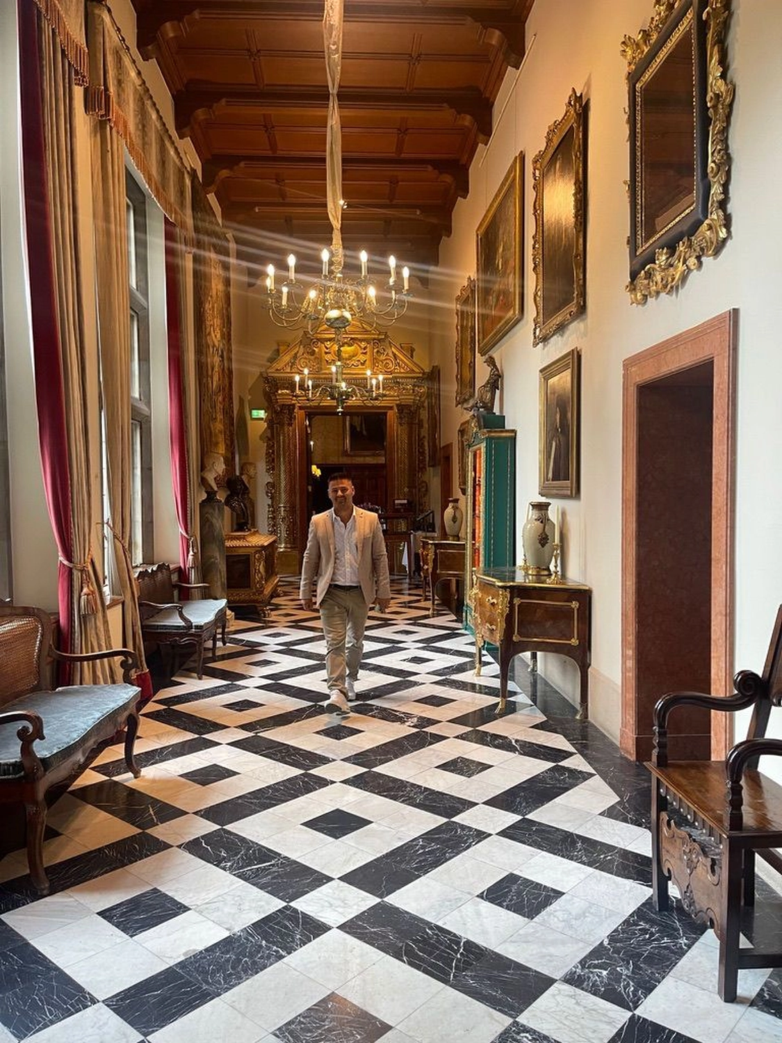 LS MOBiLE – Fatmir Laski